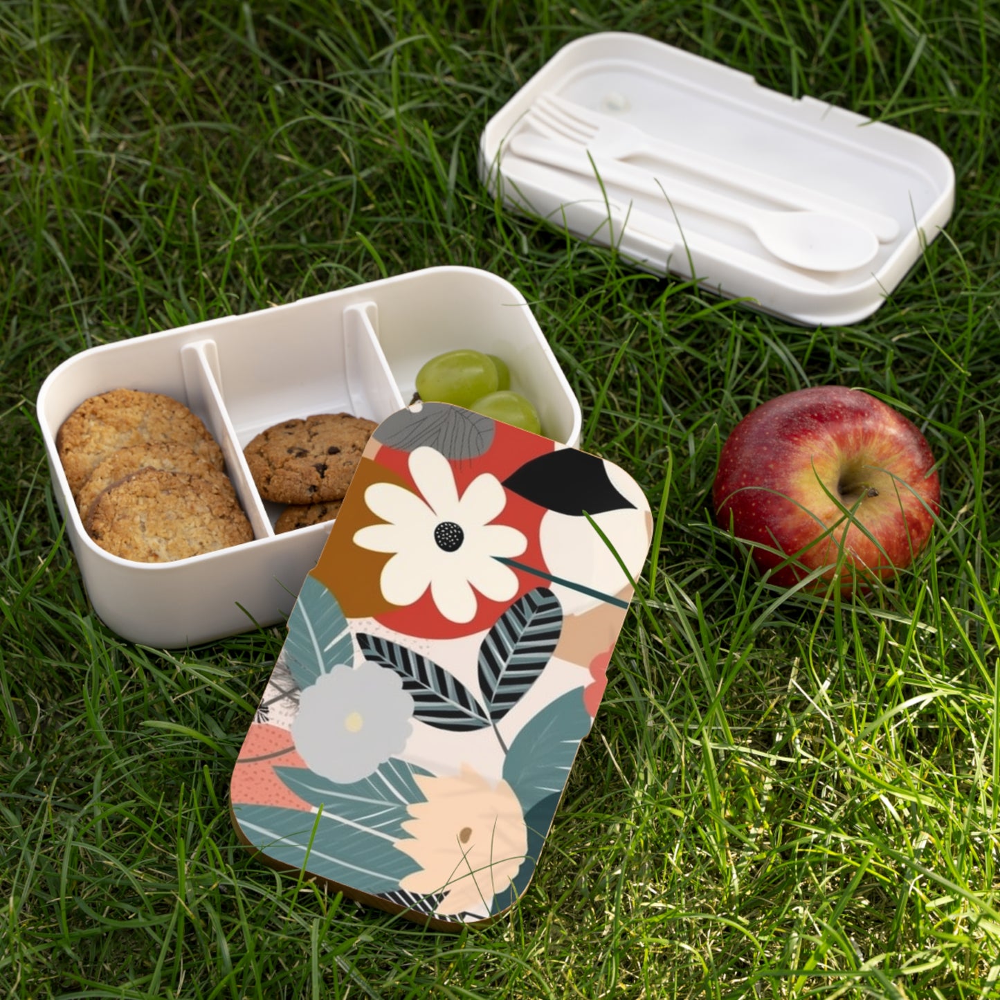 Fashionably Retro: Midcentury Modern Bento Box with a Dash of 1960s Style