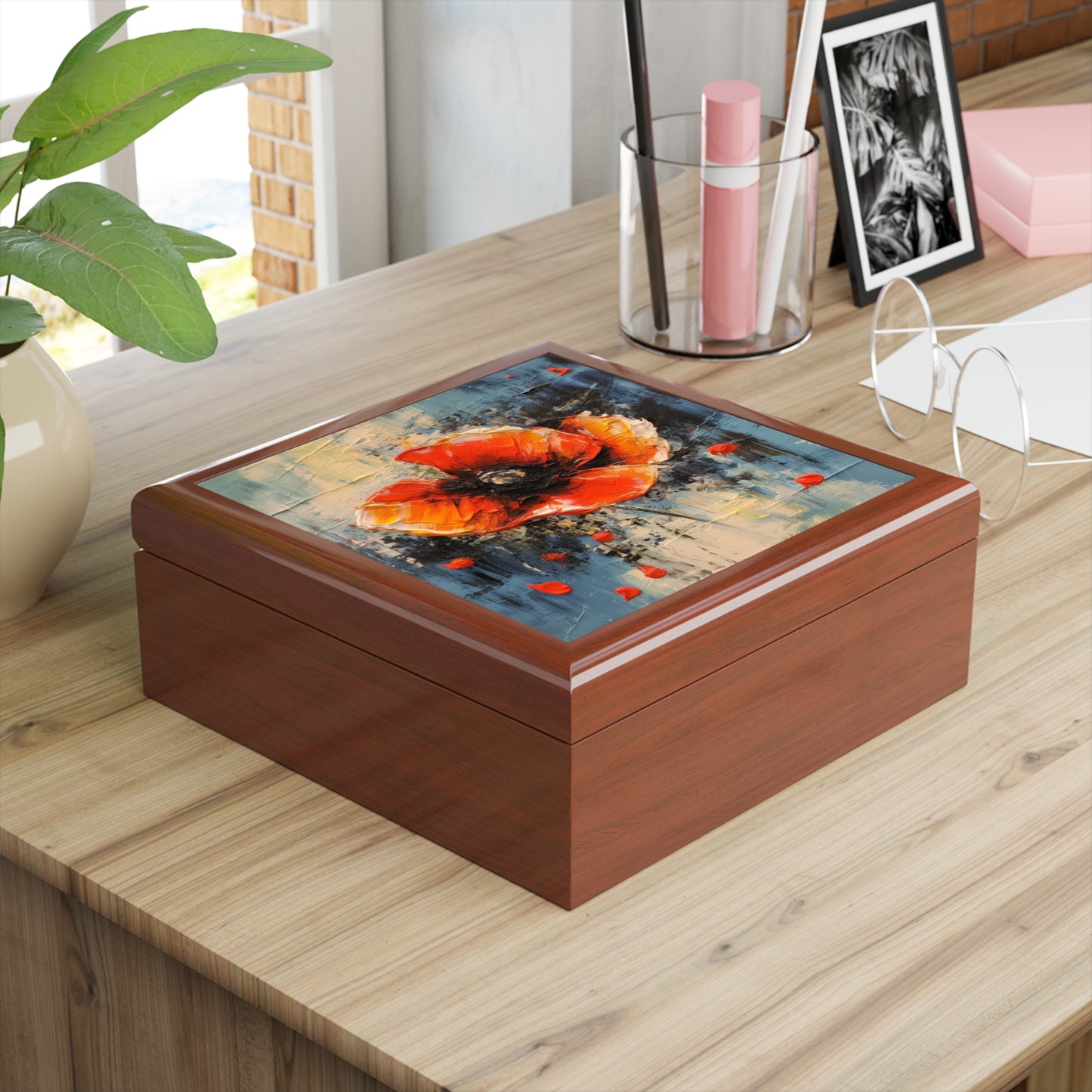 Poppy Elegance: Jewelry Box with Delicate Flower Drawings