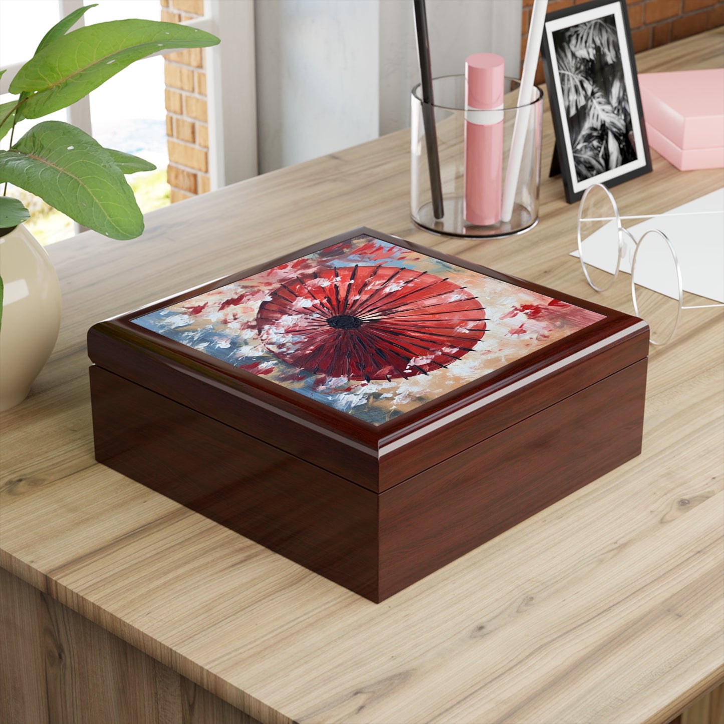 Abstract Japanese Umbrella Painting Jewelry Box: Unleashing Artistic Beauty