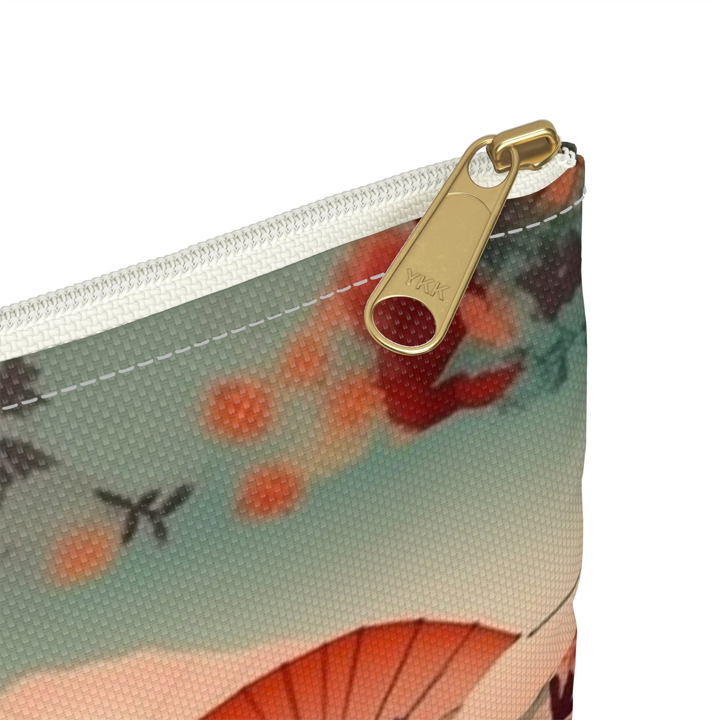 Fashionable Kimono-Inspired Accessory Pouch: Unleash Your Style