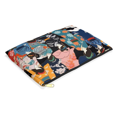 Kimono Dreams Accessory Pouch: Experience Japanese Elegance