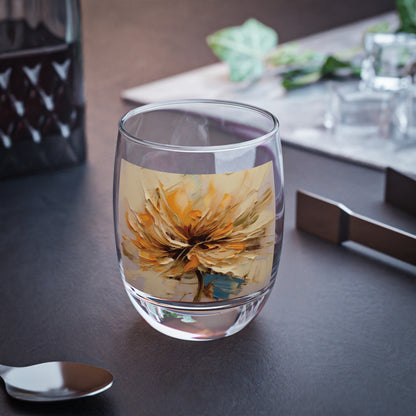 A Brush of Nature's Elegance: Whiskey Glass for Artistic Flower Lovers