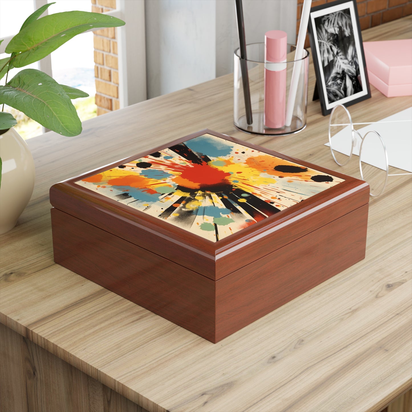 Luminous Brushwork Jewelry Box: Captivating Color Patches in Shape