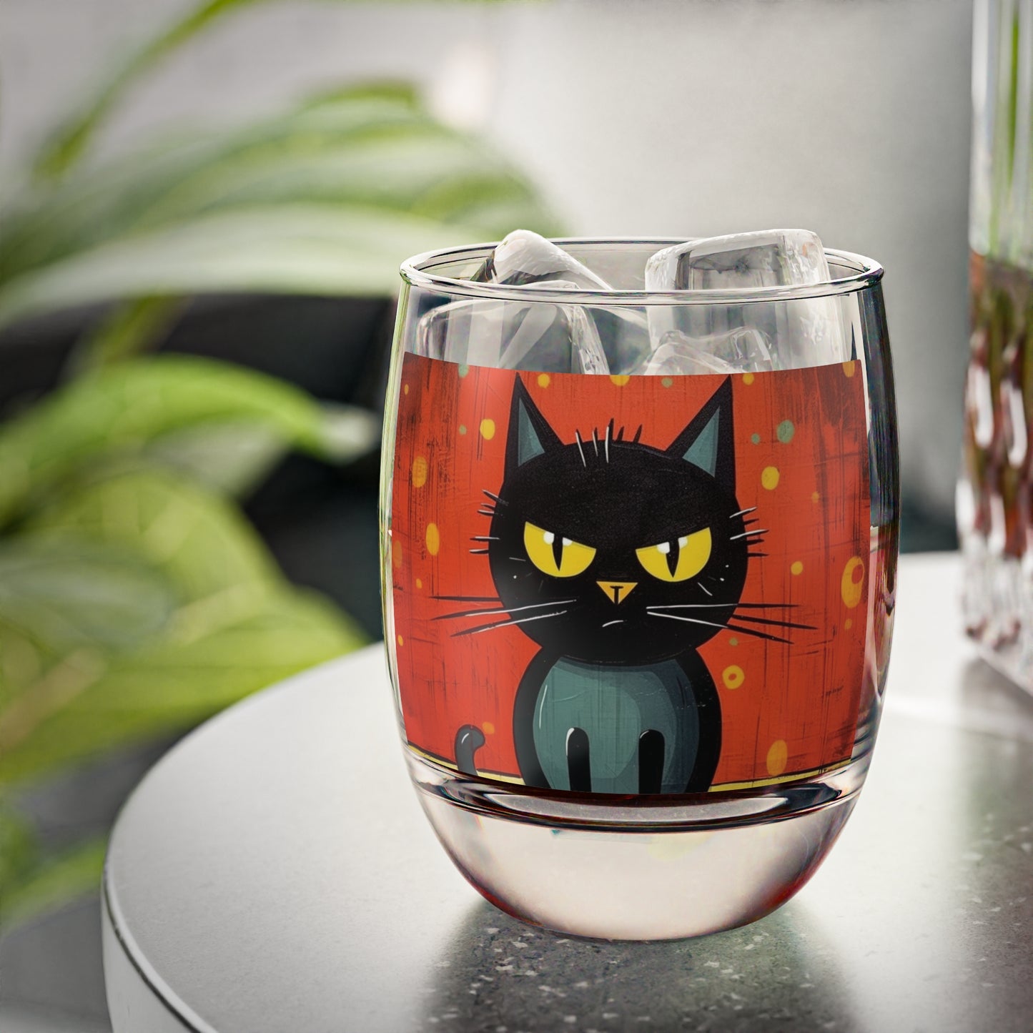 Fashionably Retro Feline: Midcentury Modern Whiskey Glass with a Vintage Cat-Inspired Flair