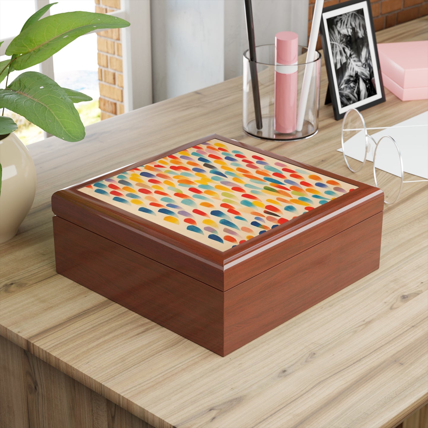 Ellsworth Kelly-inspired Shapes Jewelry Box: Vibrant and Energetic Design