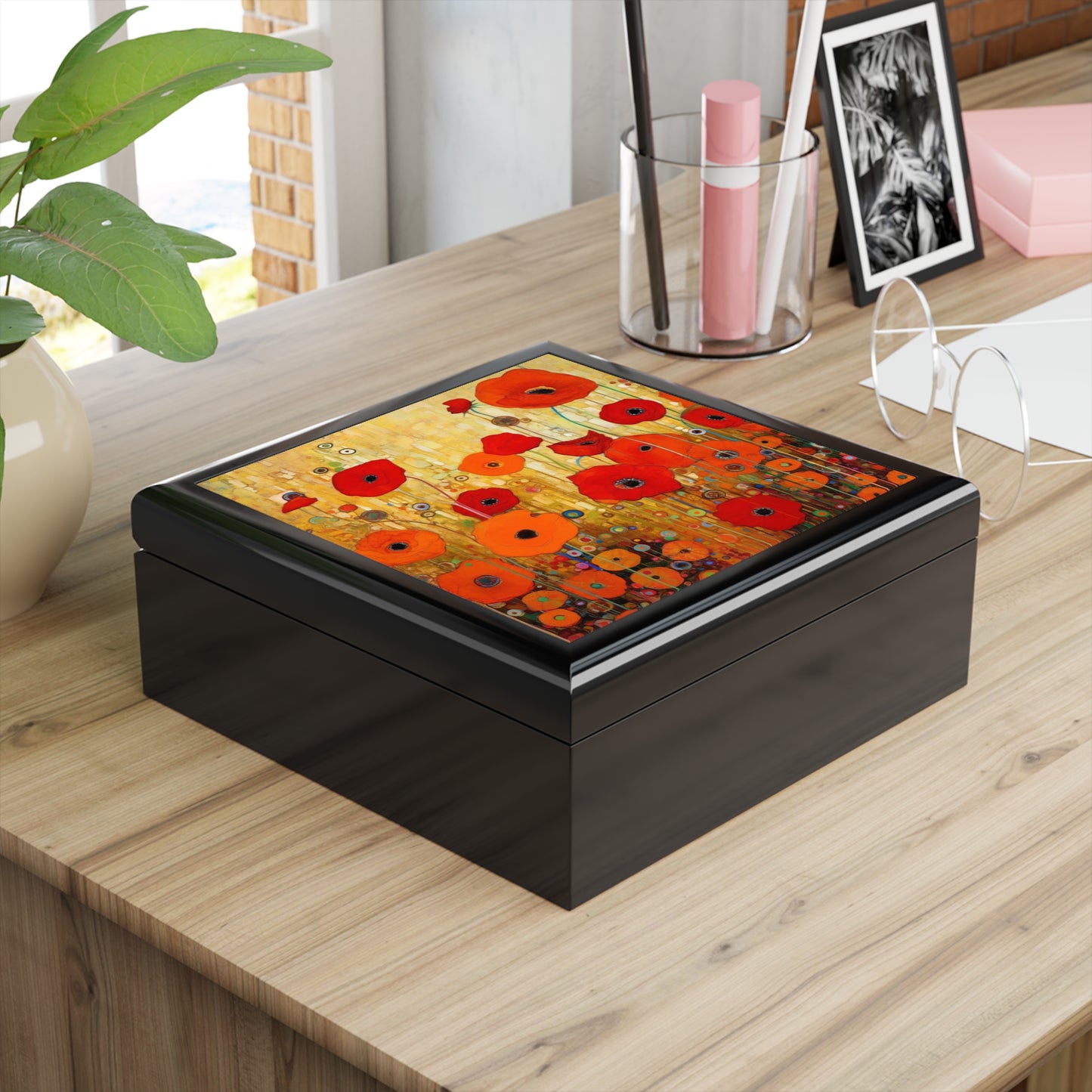 Timeless Beauty: 19th Century Fashion Meets Gustav Klimt's Poppies in a Jewelry Box