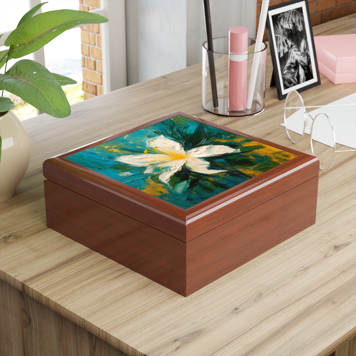 Floral Symphony: Jewelry Box featuring an Abstract Oil Painting of Jasmine