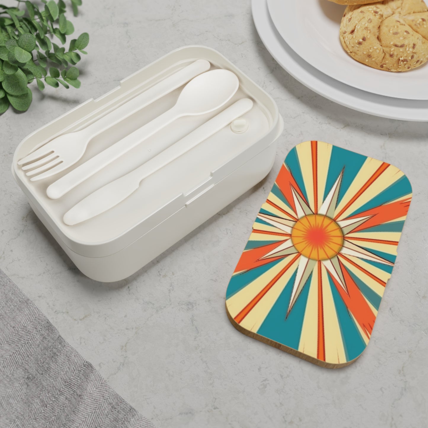 Midcentury Modern Chic: Starburst Bento Box with Abstract Art Influences