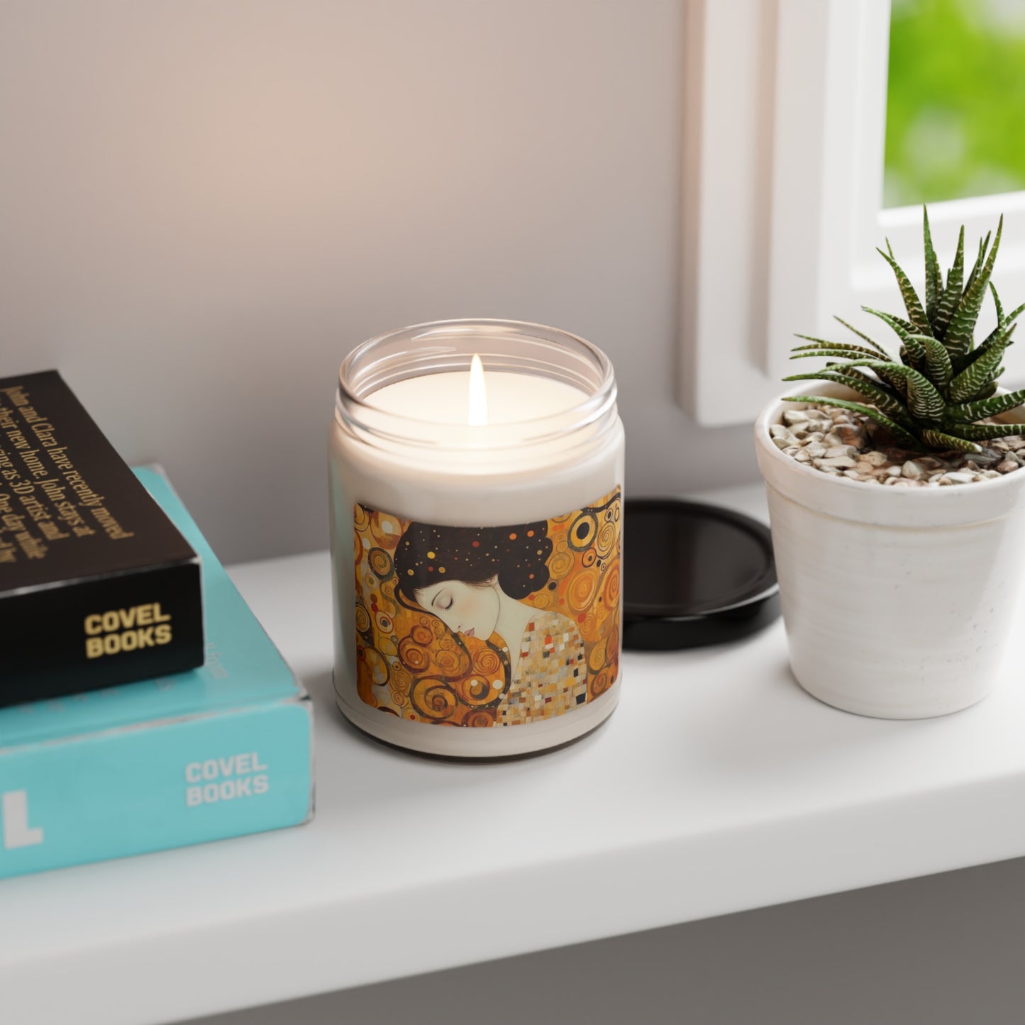 Gustav Klimt Inspired Scented Soy Candle: A Tribute to the Iconic Art of the Vienna Secession